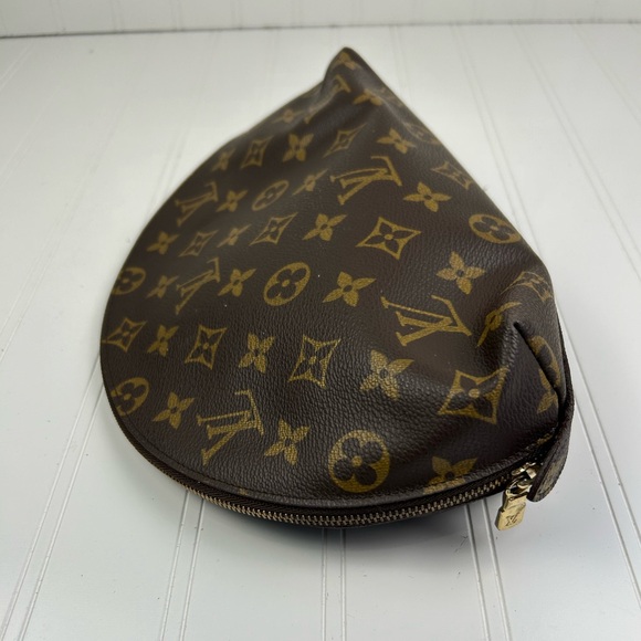 Louis Vuitton Monogram Trousse Demi Ronde Cosmetic Pouch - Picture 8 of 13